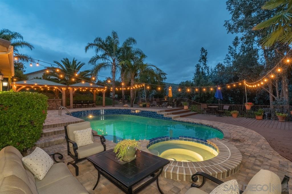 2915 Sunset Hills Escondido, CA 92025 - Photo 23 of 25