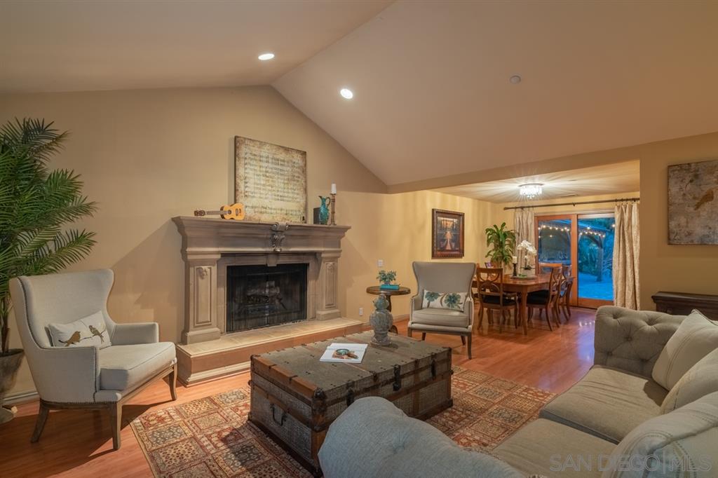 2915 Sunset Hills Escondido, CA 92025 - Photo 5 of 25