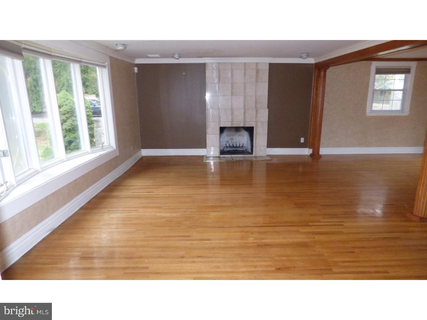 7807 Conwell Road Glenside, PA 19038 - Photo 3 of 13 Gallery Image 3