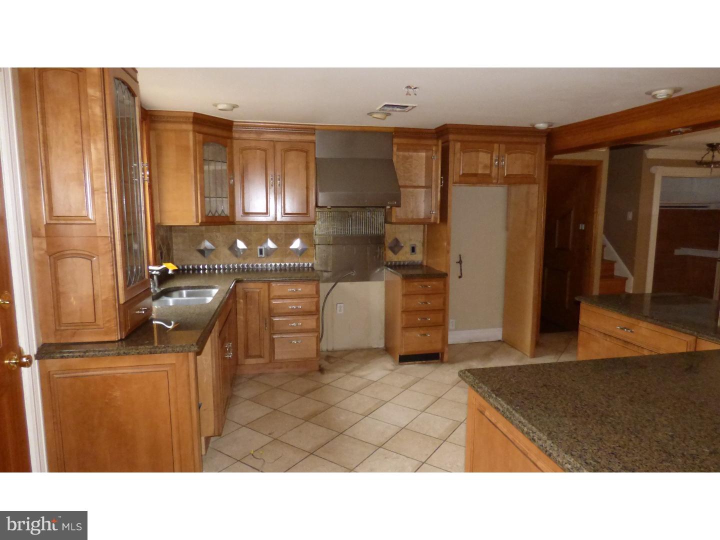 7807 Conwell Road Glenside, PA 19038 - Photo 5 of 13 Gallery Image 5