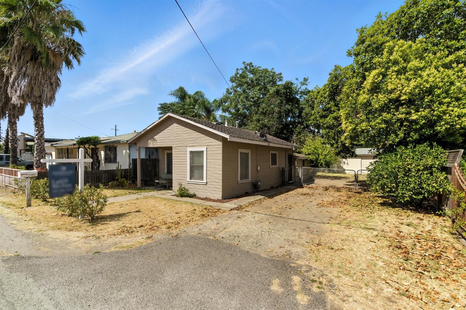 1825 North Filbert Street Stockton, CA 95205 - Photo 5 of 26
