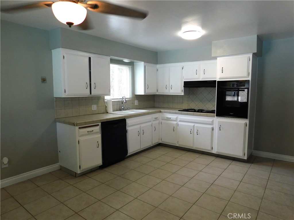 332 West Perdew Avenue Ridgecrest, CA 93555 - Photo 21 of 58 Gallery Image 21