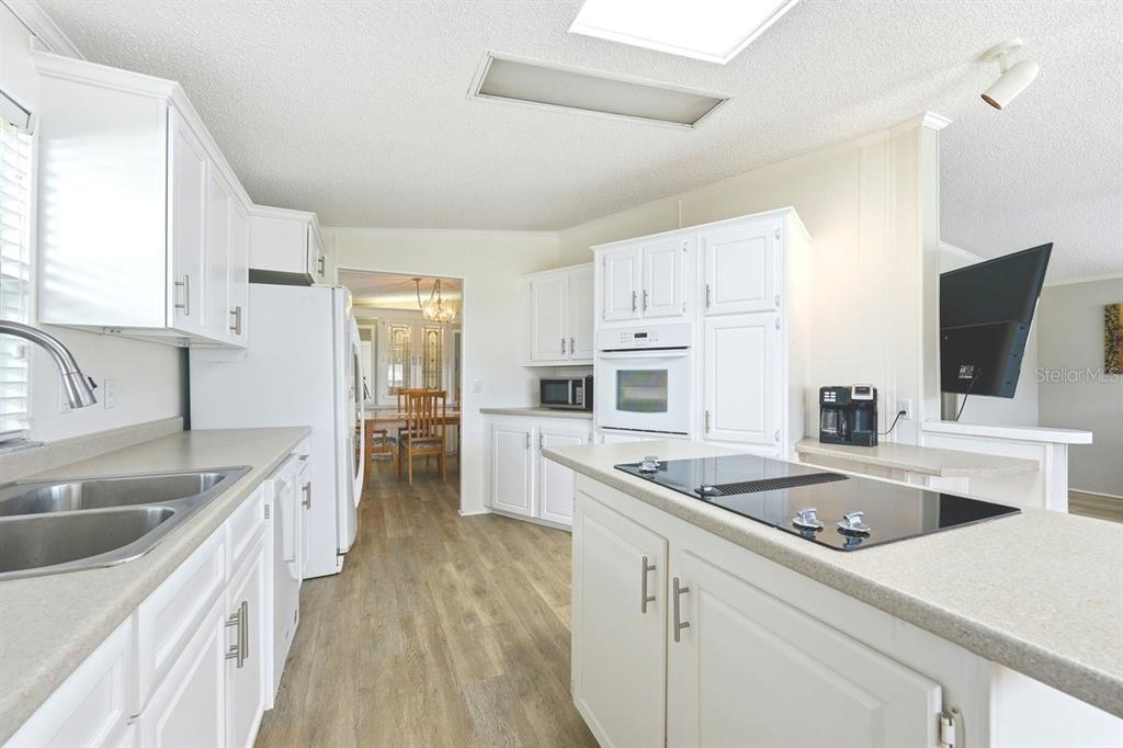304 Portside Lane Edgewater, FL 32141 - Photo 30 of 70