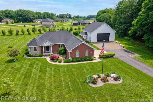 $689,900 | 300 Regional Way, Imlay City, MI 48444