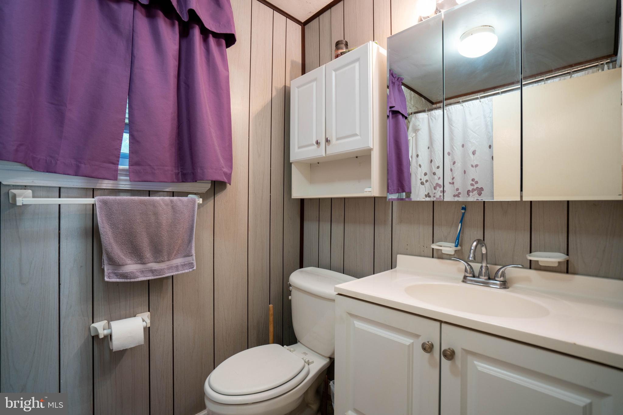 419 Fairhill Road Hatfield, PA 19440 - Photo 23 of 35 Bathroom