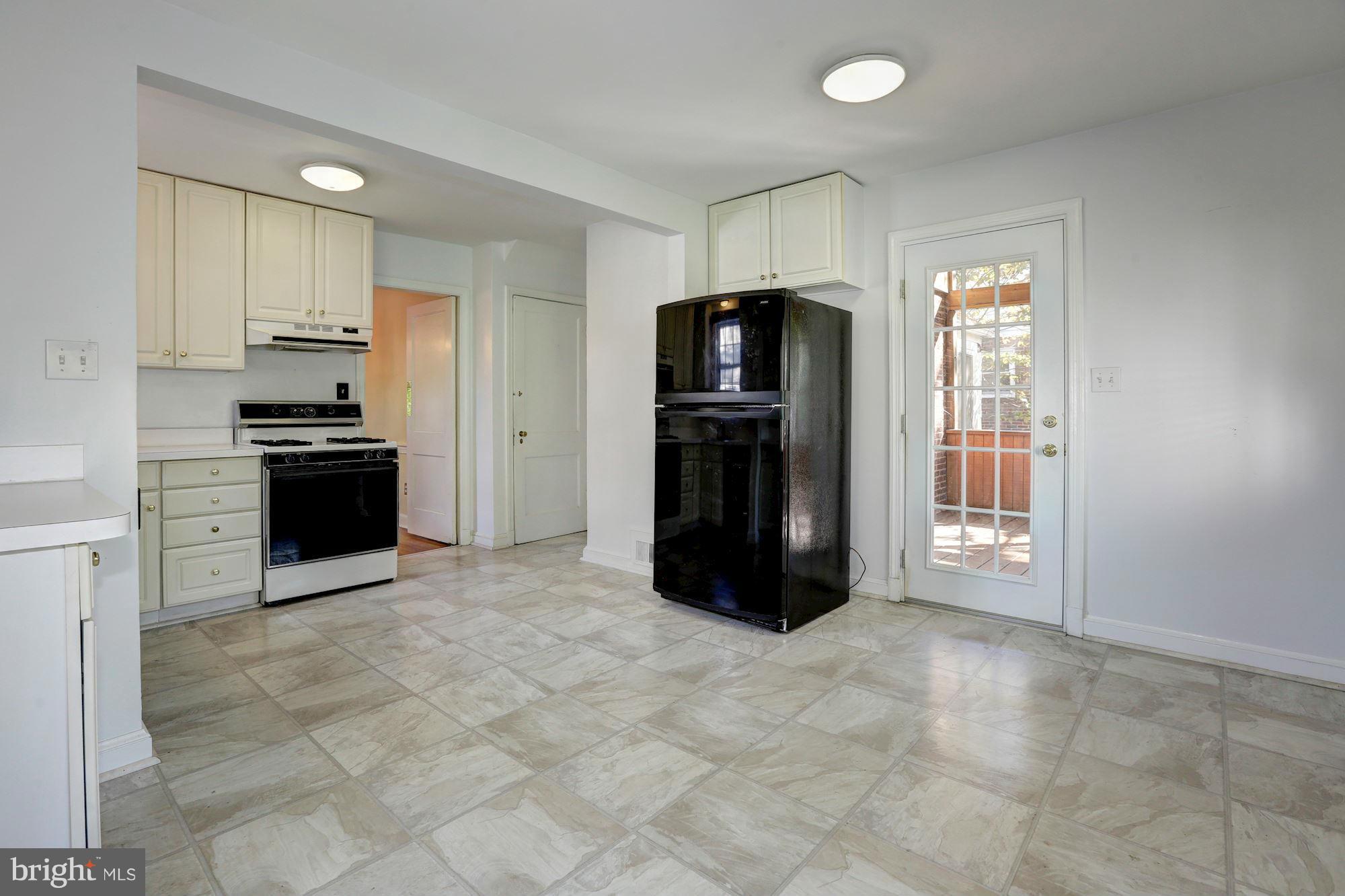 9222 Glenville Road Silver Spring, MD 20901 - Photo 12 of 30 Kitchen