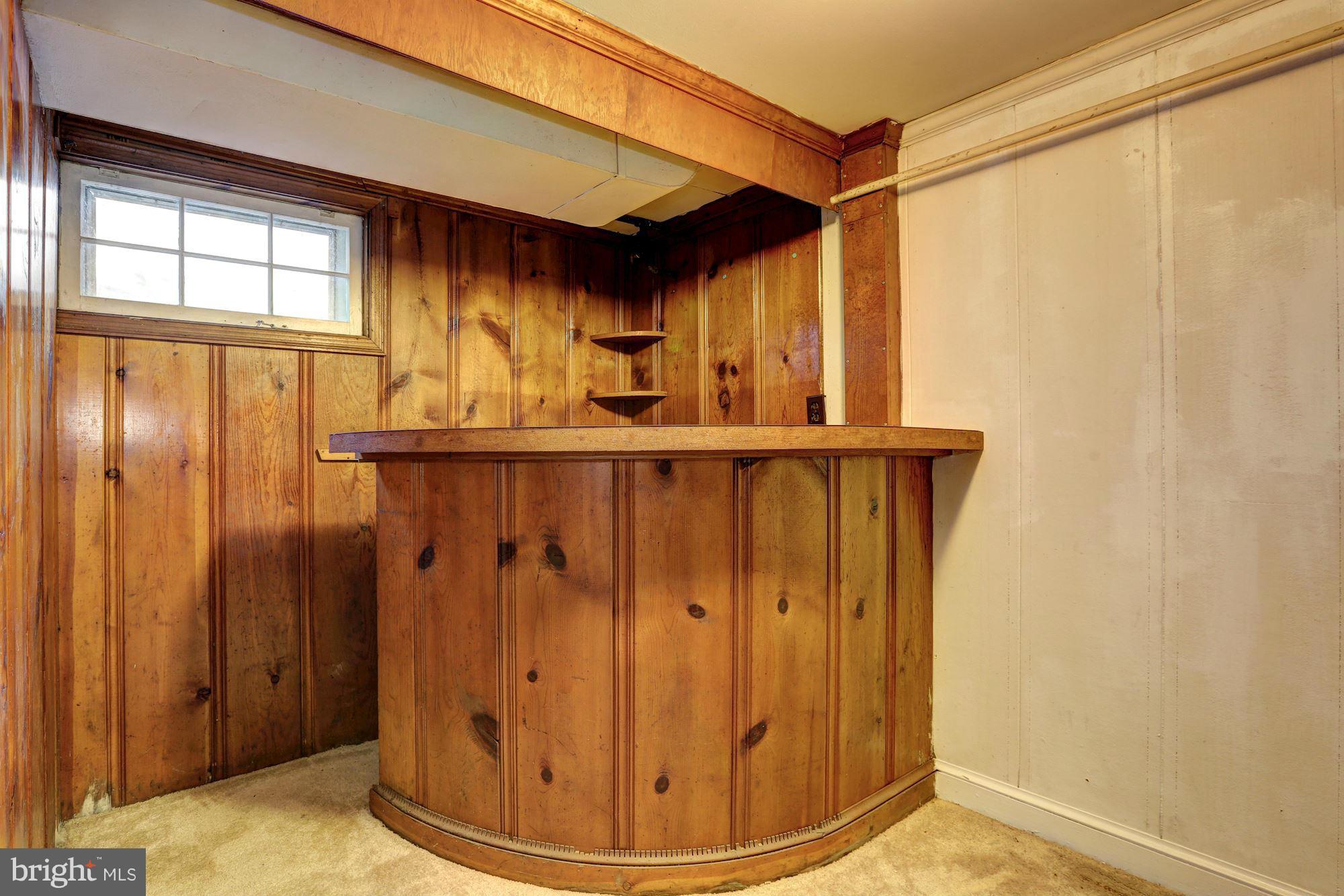 9222 Glenville Road Silver Spring, MD 20901 - Photo 25 of 30 Built-in Bar