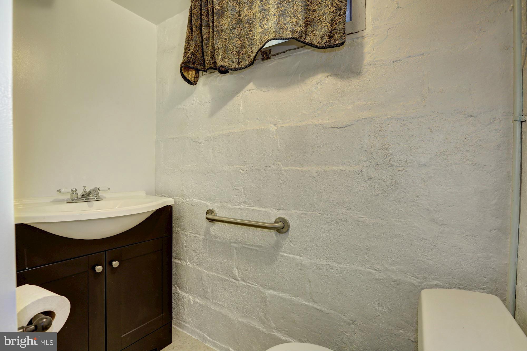 9222 Glenville Road Silver Spring, MD 20901 - Photo 26 of 30 1/2 Bath