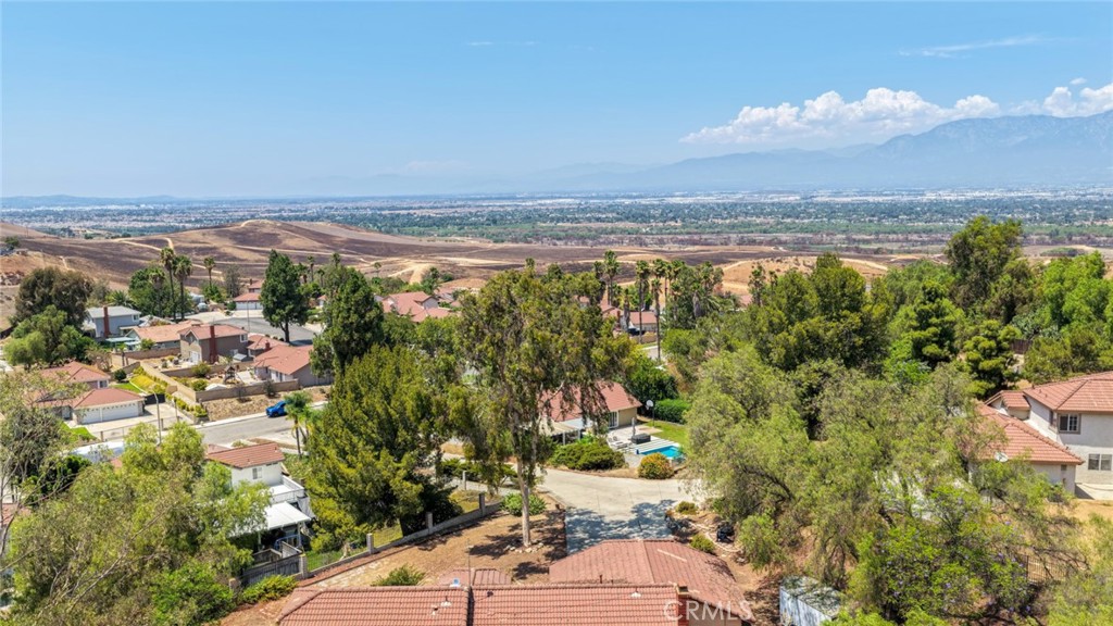 6773 Sunnyvale Drive Riverside, CA 92505 - Photo 33 of 34 THE view!
