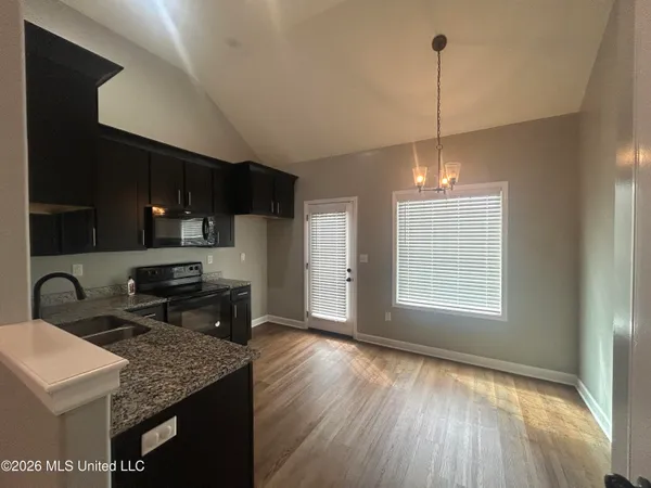 $1,800 | 401 Park Street, Hernando, MS 38632