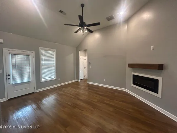 $1,800 | 401 Park Street, Hernando, MS 38632