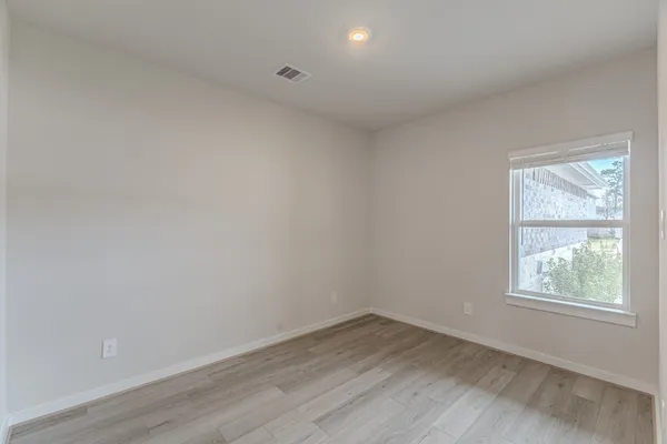 $2,000 | 16977 Juniper Blossom Bend, Conroe, TX 77302