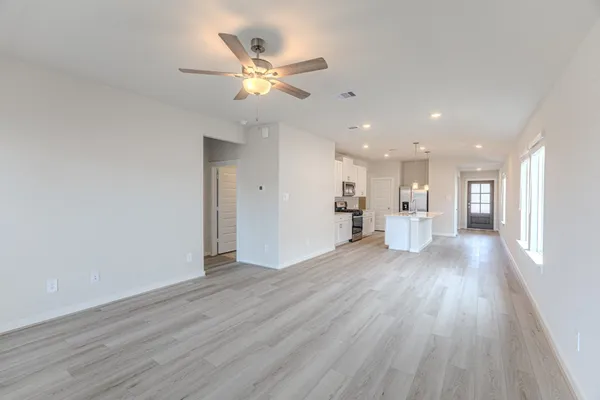 $2,000 | 16977 Juniper Blossom Bend, Conroe, TX 77302