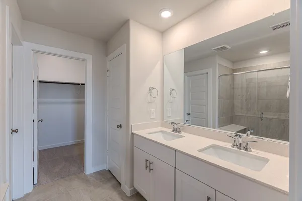 $2,000 | 16977 Juniper Blossom Bend, Conroe, TX 77302