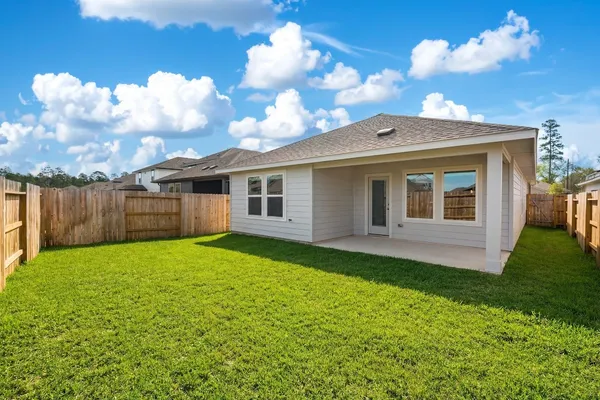 $2,000 | 16977 Juniper Blossom Bend, Conroe, TX 77302