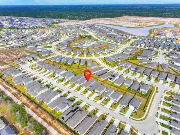 $2,000 | 16977 Juniper Blossom Bend, Conroe, TX 77302