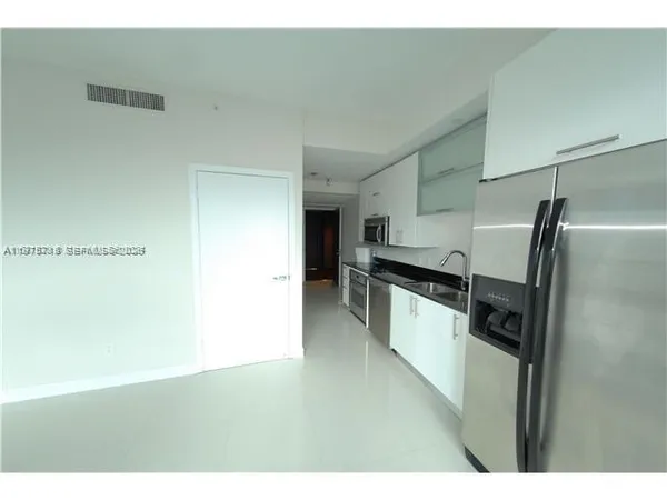 $2,700 | 60 Southwest 13th Street, Unit 1421, Miami, FL 33130