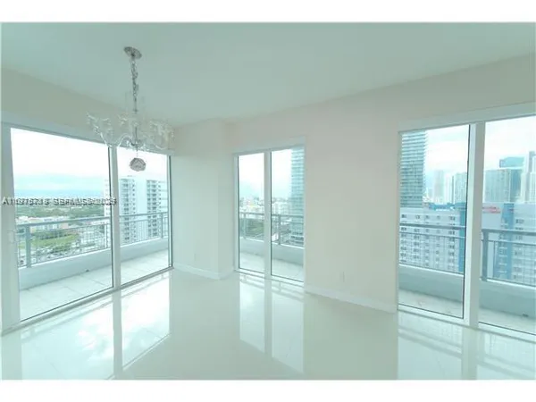 $2,700 | 60 Southwest 13th Street, Unit 1421, Miami, FL 33130
