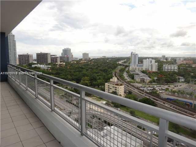 60 Southwest 13th Street, Unit 1421 Miami, FL 33130 - Photo 6 of 9