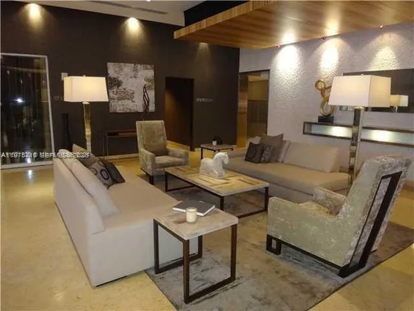 $2,700 | 60 Southwest 13th Street, Unit 1421, Miami, FL 33130