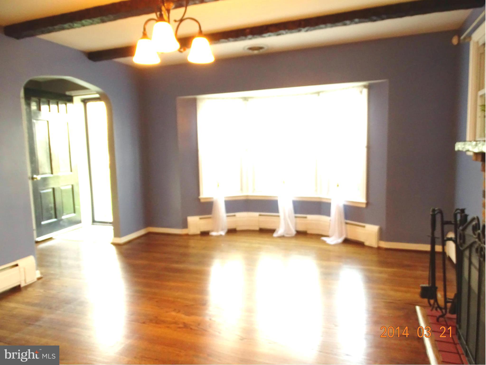 9310 Philadelphia Road Rosedale, MD 21237 - Photo 16 of 22 Living Room