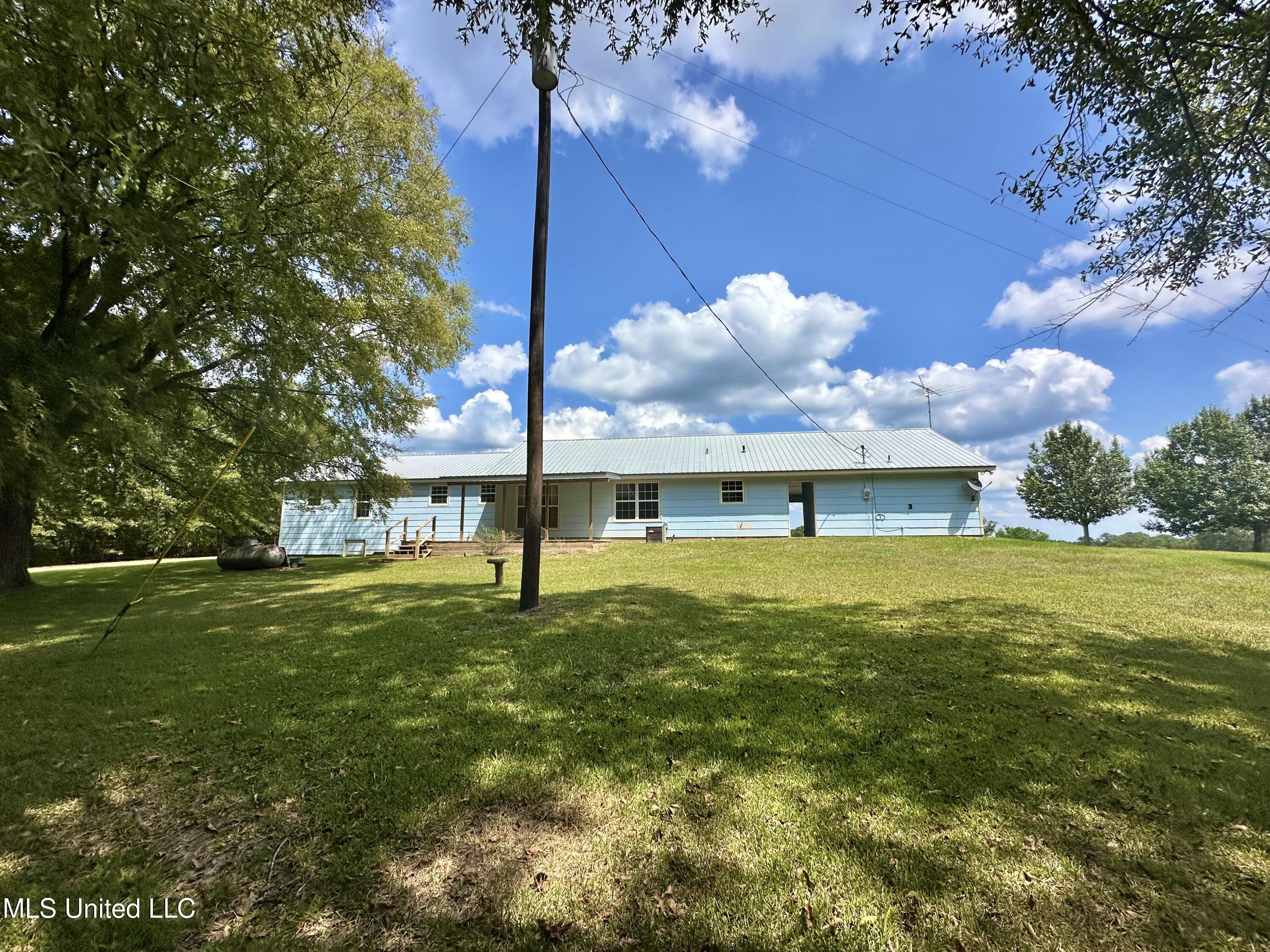 129 J B Womack Road Magee, MS 39111 - Photo 6 of 28 IMG_9817