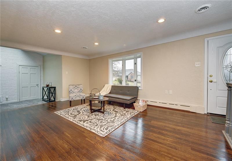 322 Rowe Road Harrison City, PA 15636 - Photo 2 of 25 Gallery Image 2