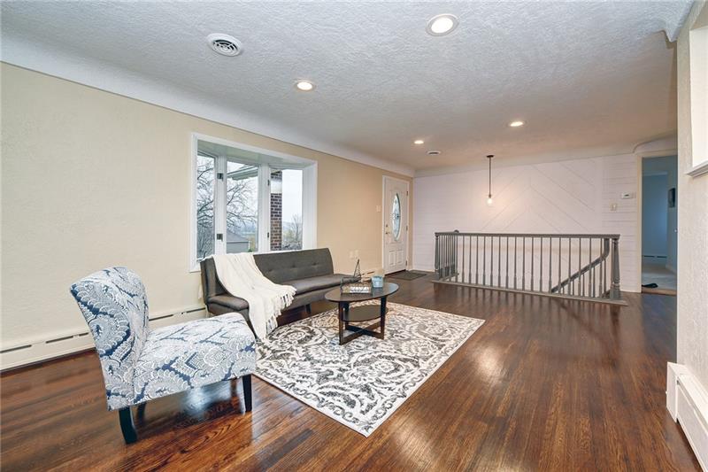 322 Rowe Road Harrison City, PA 15636 - Photo 4 of 25 Gallery Image 4