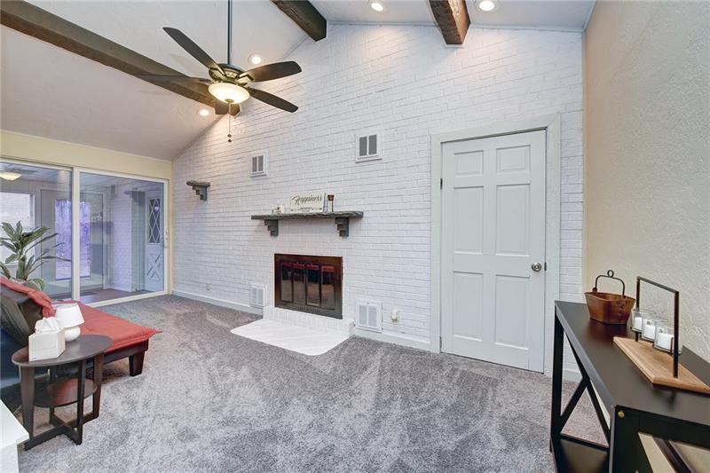 322 Rowe Road Harrison City, PA 15636 - Photo 5 of 25 Gallery Image 5