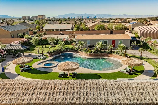 $1,975,000 | 120 Chartan Avenue, Las Vegas, NV 89183