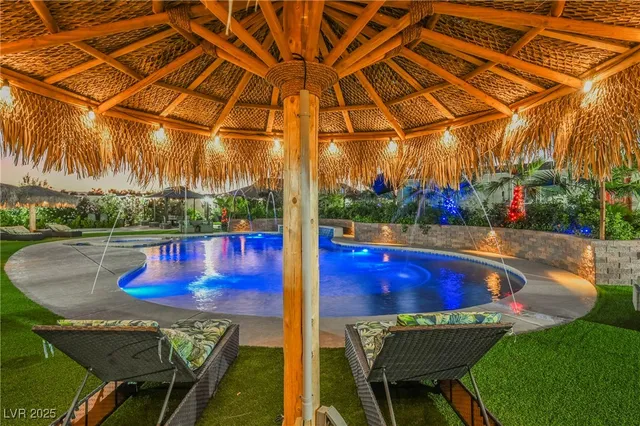 $1,975,000 | 120 Chartan Avenue, Las Vegas, NV 89183