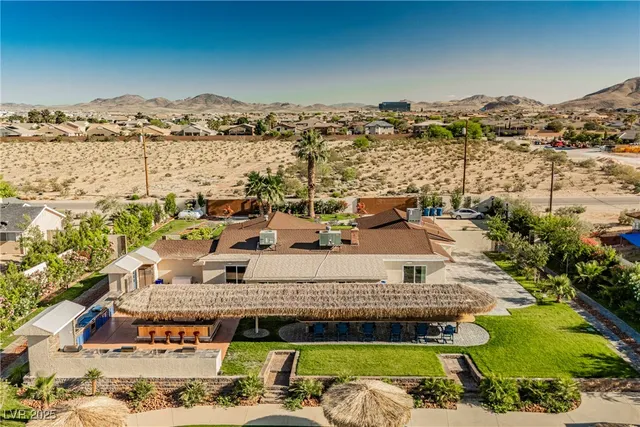 $1,975,000 | 120 Chartan Avenue, Las Vegas, NV 89183