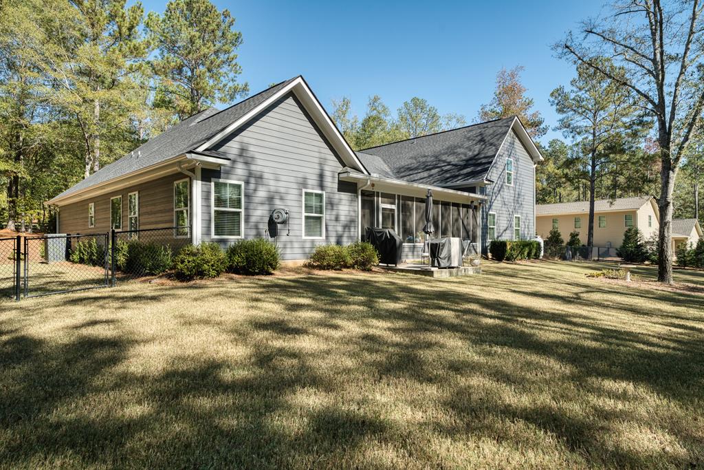 2800 Hopewell Church Road Pine Mountain, GA 31822 - Photo 6 of 38 a front view of house with a garden