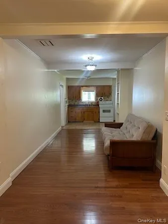 $2,095 | 36 Oakland Avenue, Unit 1, Warwick, NY 10990