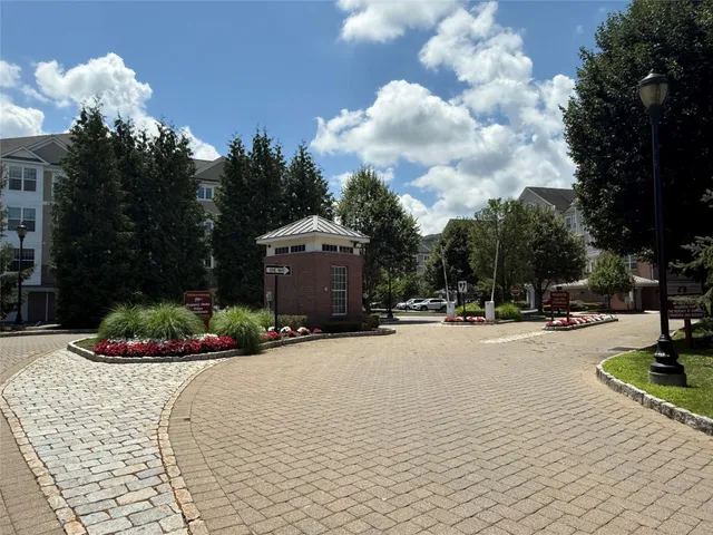 $527,000 | 326 Regency Drive, Fishkill, NY 12524