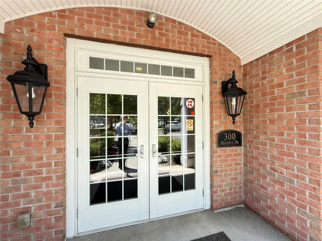 $527,000 | 326 Regency Drive, Fishkill, NY 12524