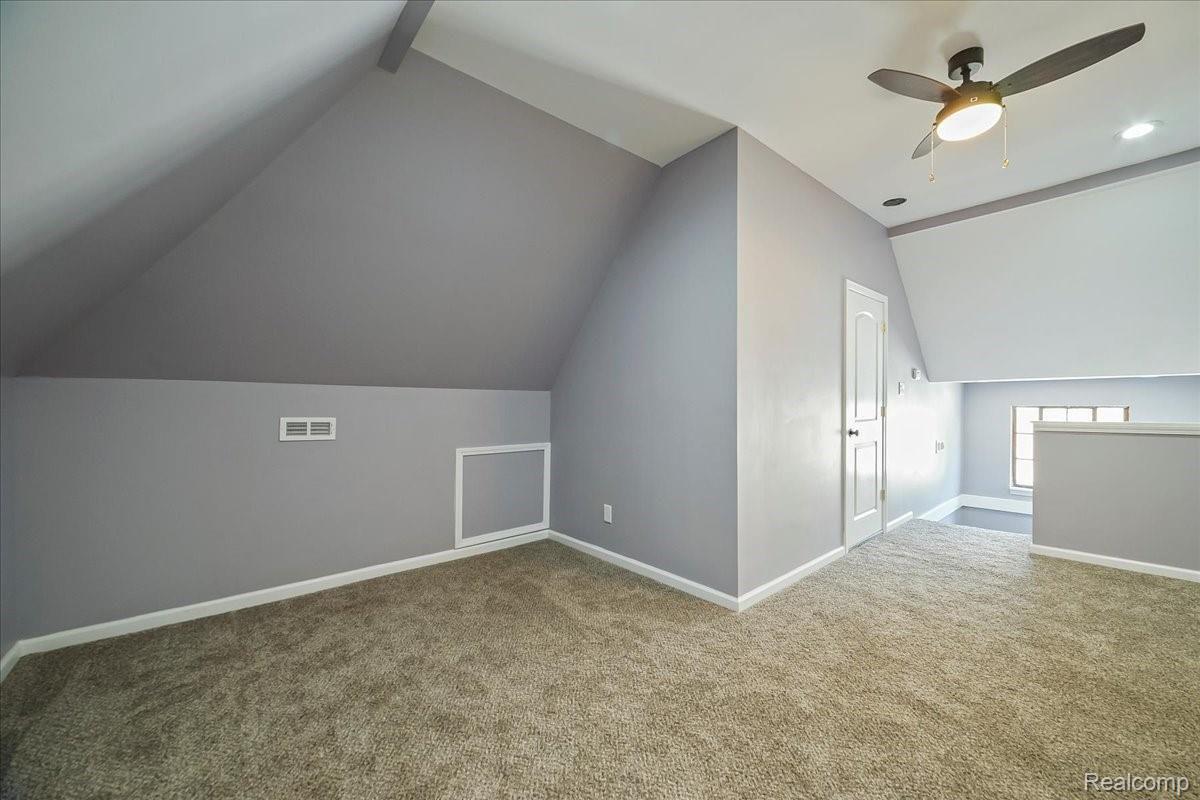 16525 Edinborough Road Detroit, MI 48219 - Photo 12 of 21 25-Bedroom.jpg
