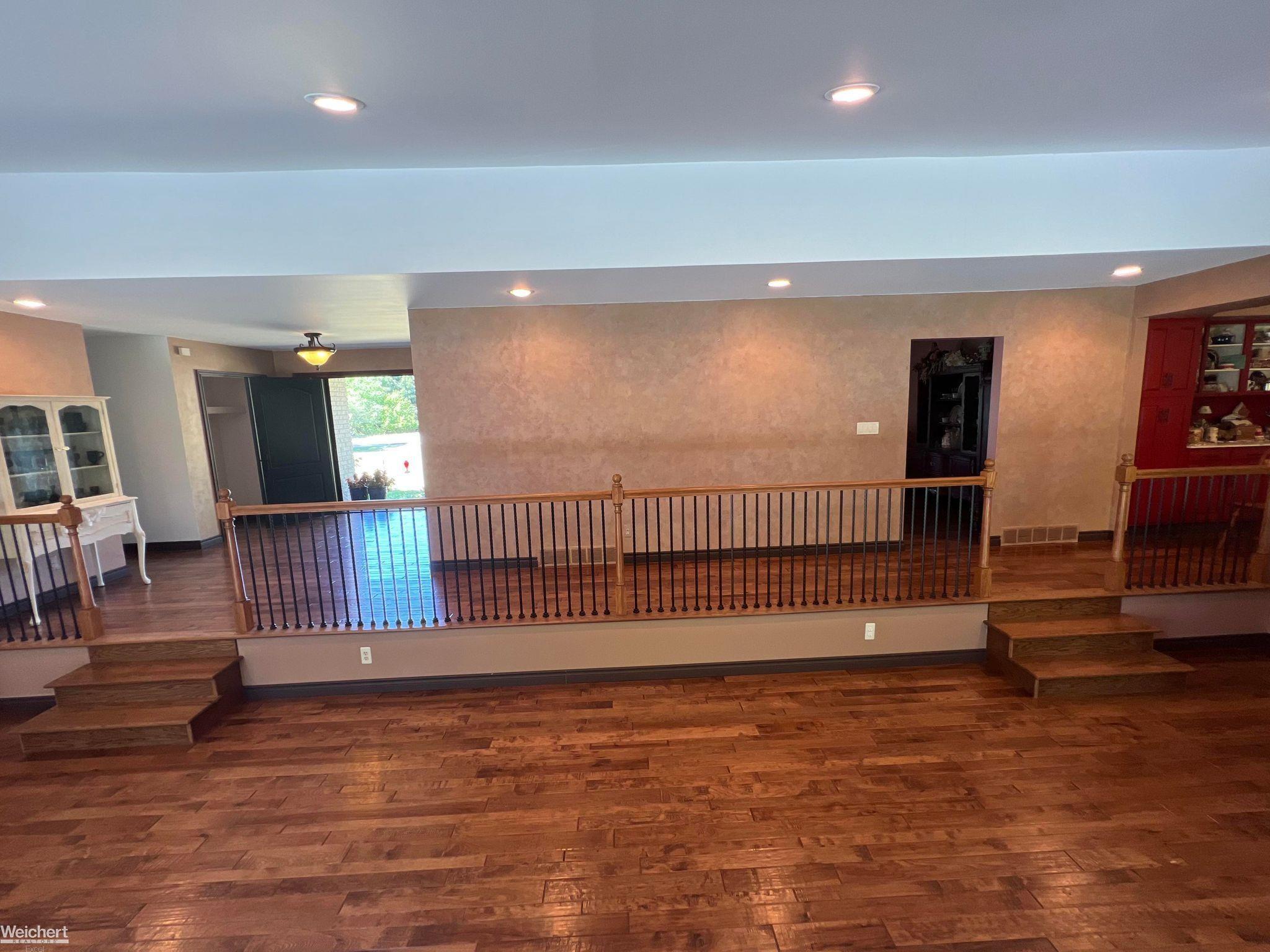 1271 Green Ridge Road Rochester, MI 48309 - Photo 62 of 68 50088001-61.JPG