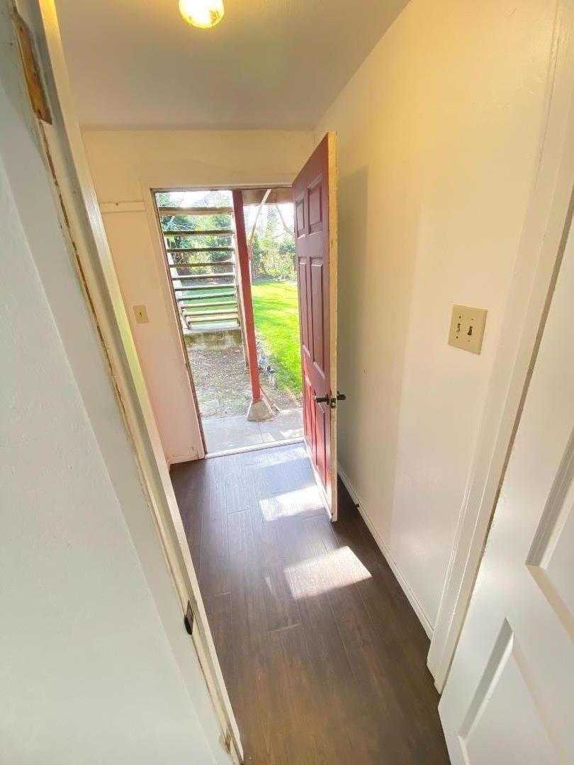 1818 63rd Street Berkeley, CA 94703 - Photo 11 of 15 a view of an empty room with a window
