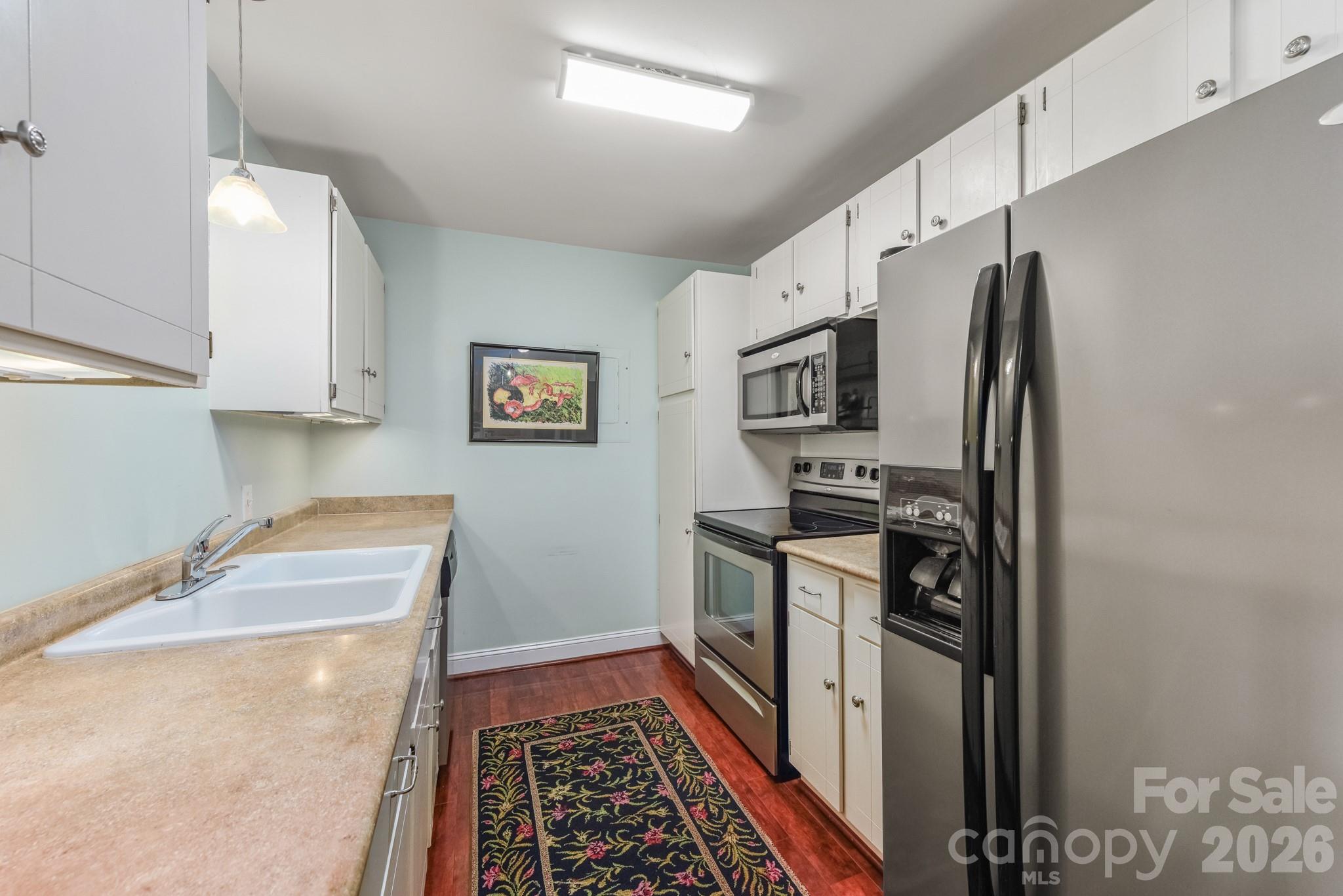 1323 Queens Road, Unit 421 Charlotte, NC 28207 - Photo 7 of 26 Gallery Image 7