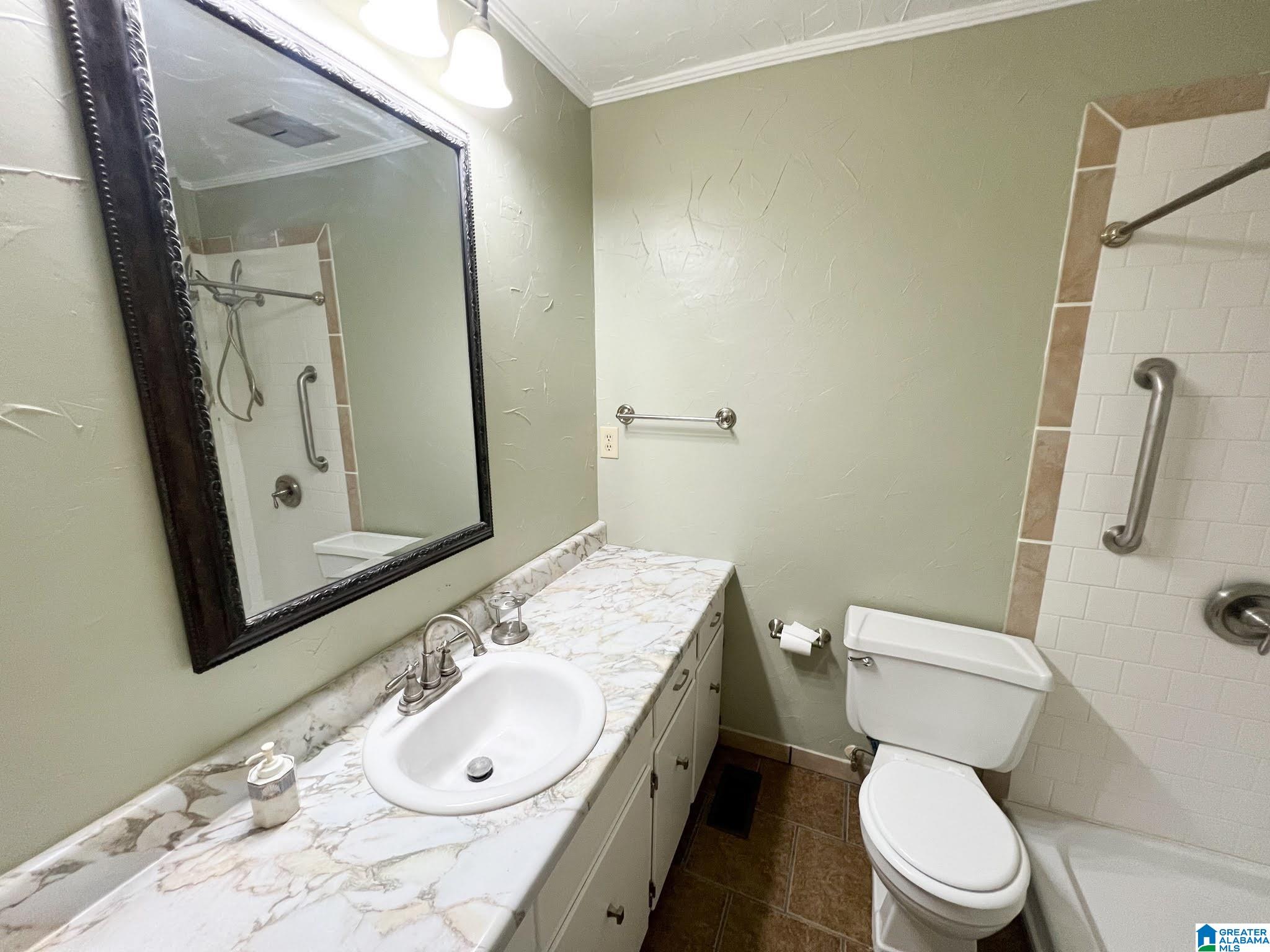 306 Hilltop Road Weaver, AL 36277 - Photo 8 of 9