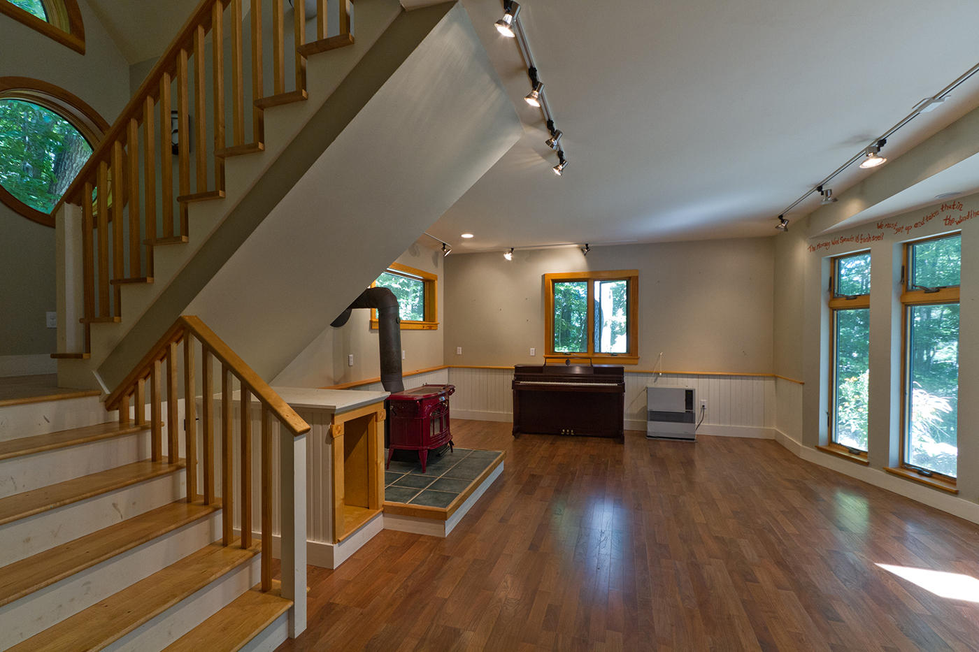525 Molyneaux Road Camden, ME 04843 - Photo 3 of 24 Living Area (1)
