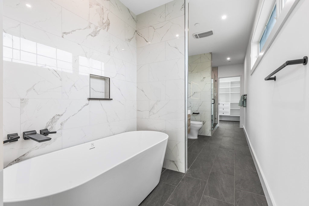360 Athens Street, Unit A Boston, MA 02127 - Photo 13 of 19