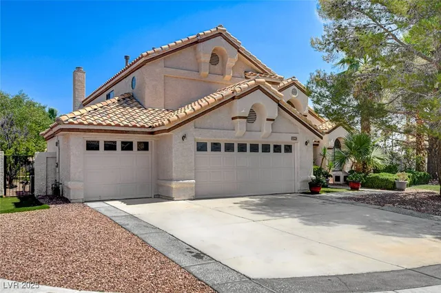 $3,350 | 8344 Snowmass Drive, Las Vegas, NV 89128