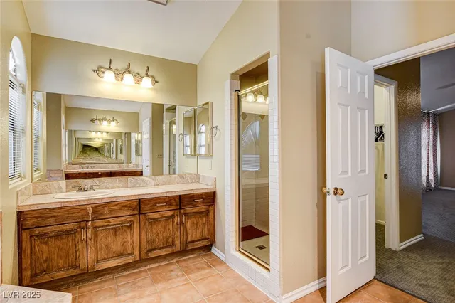 $3,350 | 8344 Snowmass Drive, Las Vegas, NV 89128