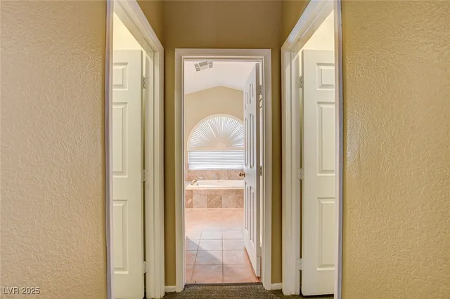 $3,350 | 8344 Snowmass Drive, Las Vegas, NV 89128