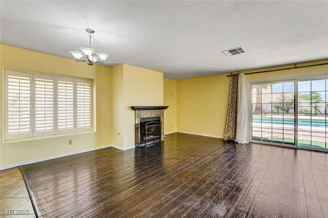 $3,350 | 8344 Snowmass Drive, Las Vegas, NV 89128