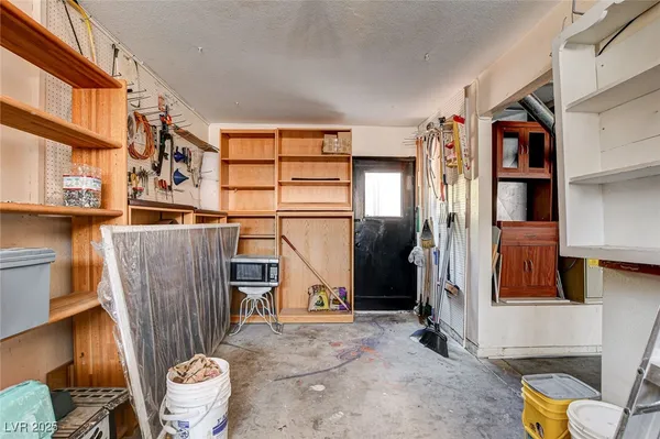 $3,350 | 8344 Snowmass Drive, Las Vegas, NV 89128