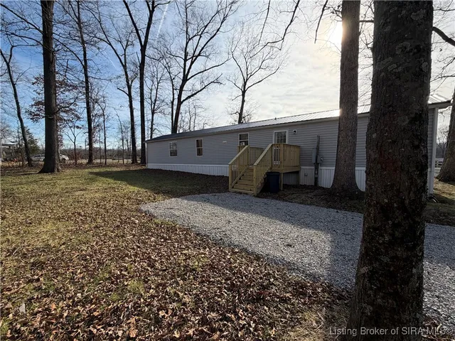 $150,000 | 1260 County Line Road Northeast, Palmyra, IN 47164