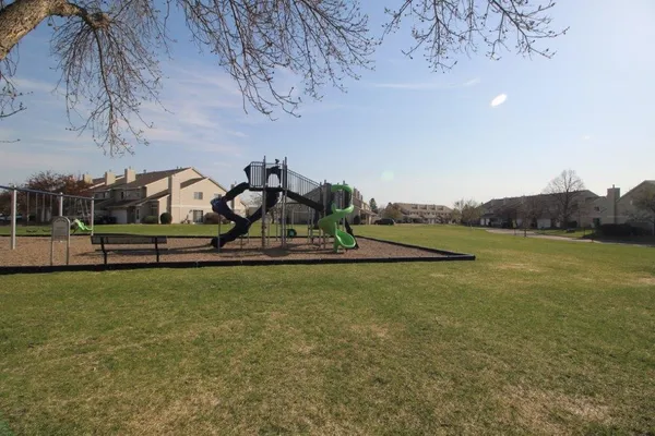 $1,750 | 13230 Meadowood Trail, Unit 107NW, Coon Rapids, MN 55448